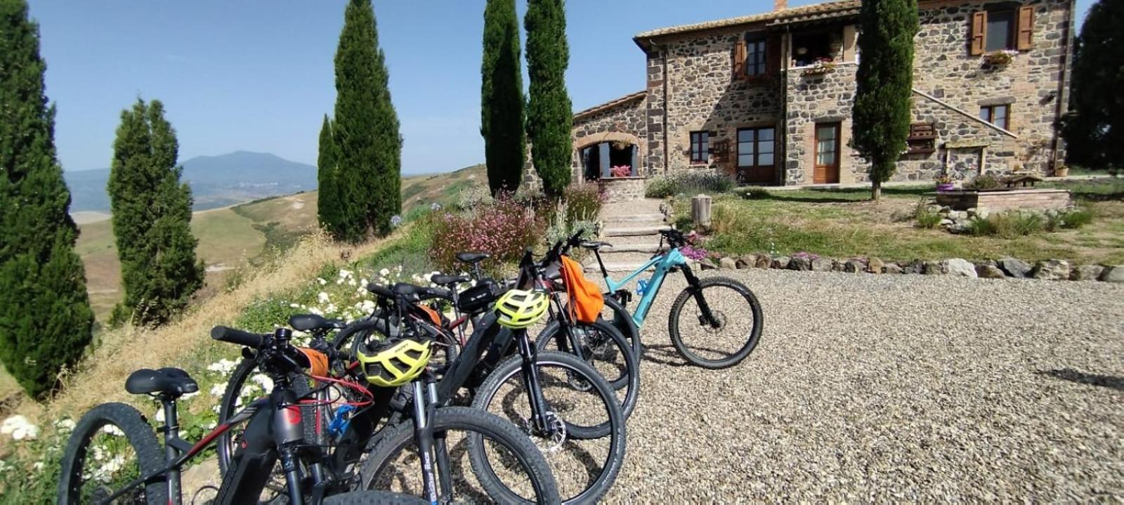 Casa Al Maestro B&B Radicofani Exterior foto